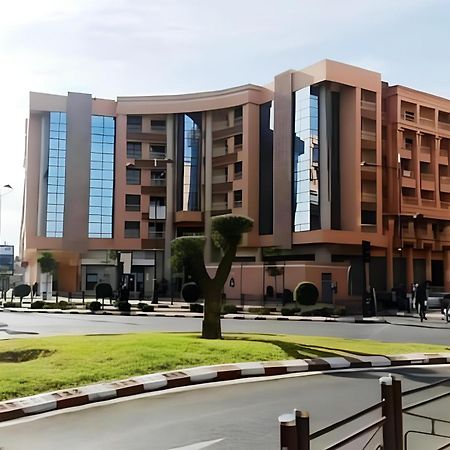 C-Appartement De Luxe Plein Centre De Gueliz Avec Piscine Parking Wifi Netflix Marrakesh Extérieur photo