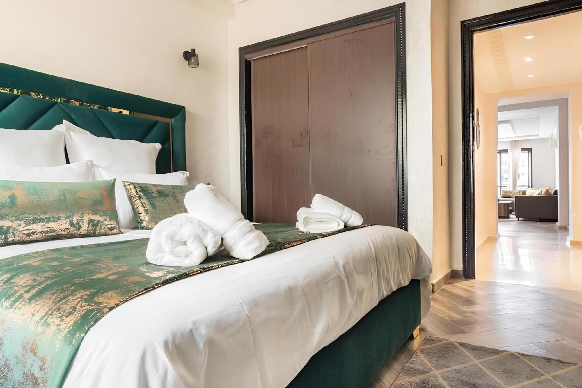 C-Appartement De Luxe Plein Centre De Gueliz Avec Piscine Parking Wifi Netflix Marrakesh Extérieur photo